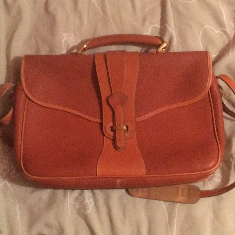 Vintage Dooney&Bourke messenger bag